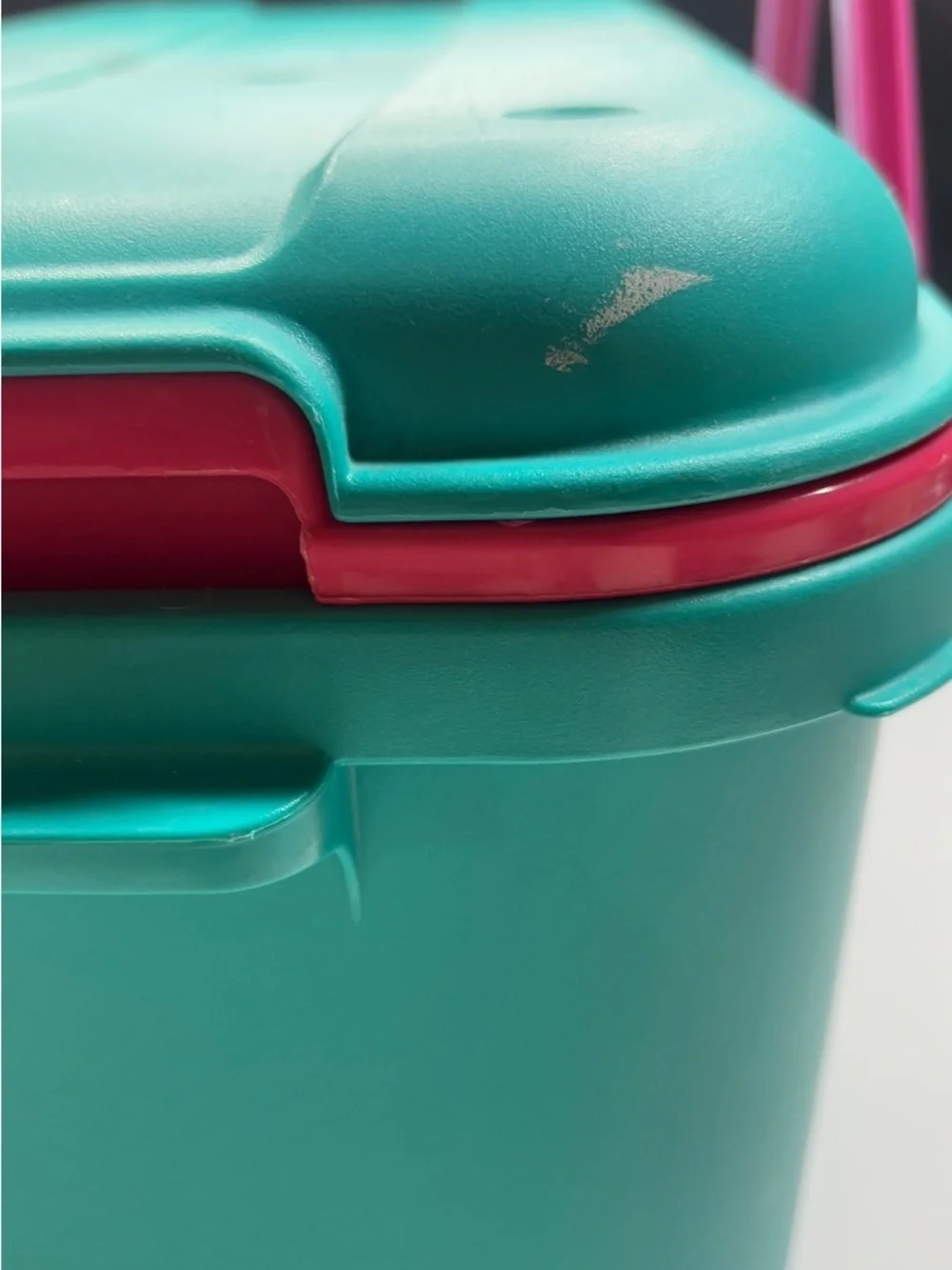 N/A bright teal